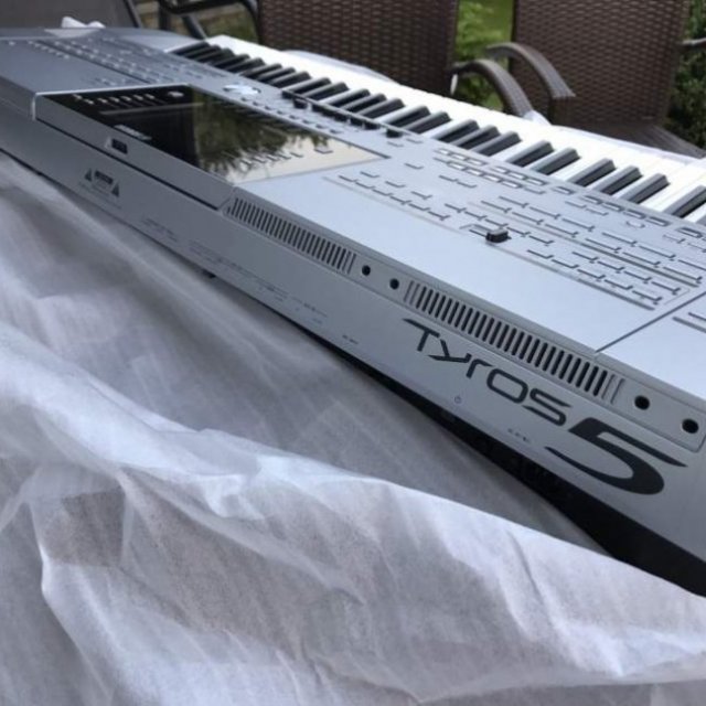 Yamaha Genos,Yamaha Tyros5,Yamaha PSR S950,900,Korg PA4X📲WHATSAPPCHAT:+1(780)-2