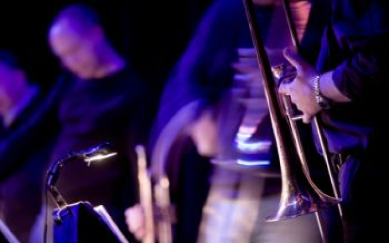 Whitecity band