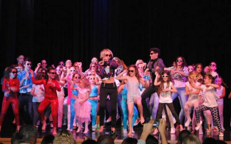 Koncert plesnog studija "Mega Dance"