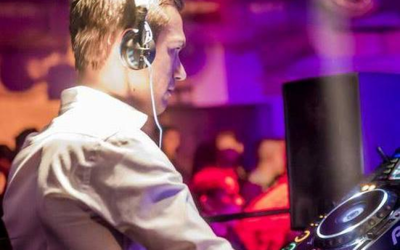Dj Bobby