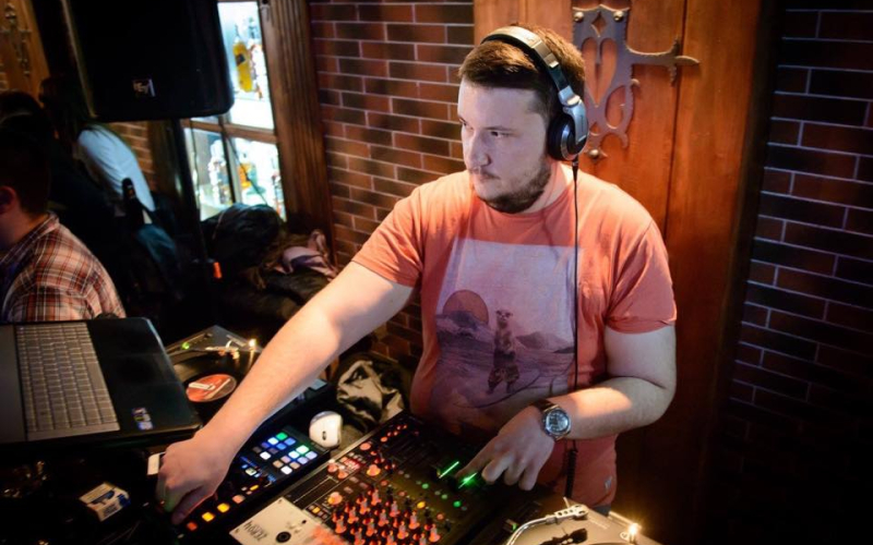 Dj Speaker Humpin