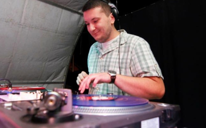 DJ Speaker Humpin