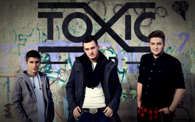 Toxic band