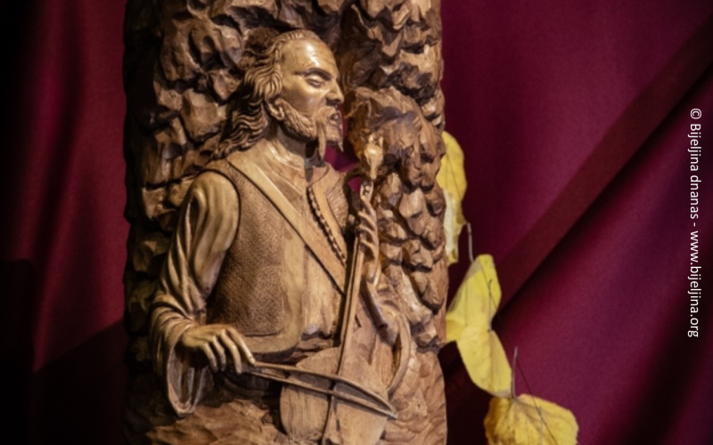 Poetsko – guslarsko veče