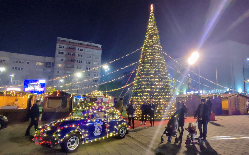 Svečano otvaranje i koncert "Neon benda"