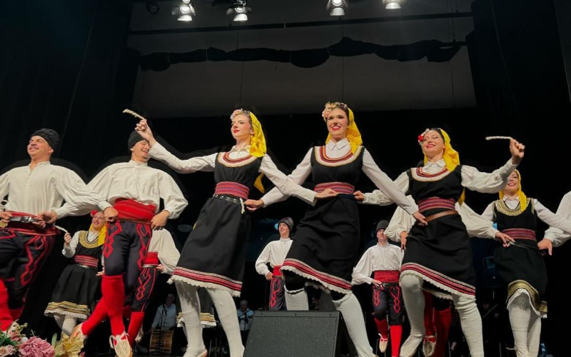 Veče omladinskog folklora