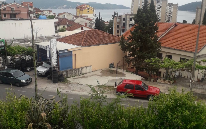 Izdajem apartman u Igalu