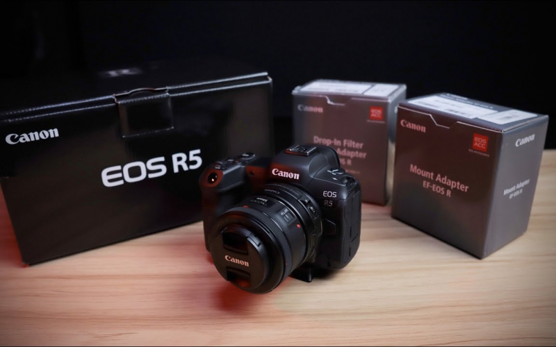 Canon EOS R5