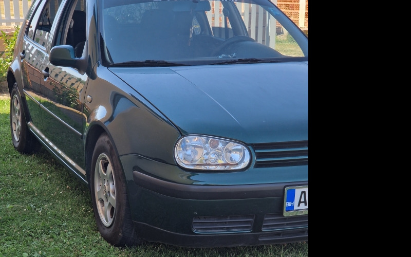 Golf 4 1.6 Benzinac  registrovan do 8 mjeseca 2023