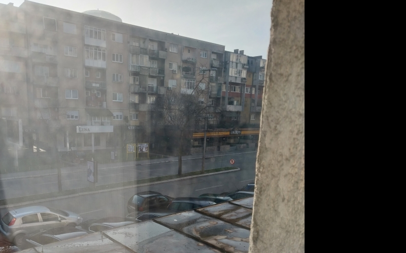 Izdajem kancelarijski prostor