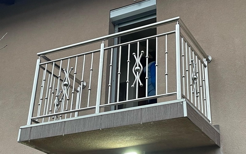Inox ograde (Balkoni, stepenice, dvorista)