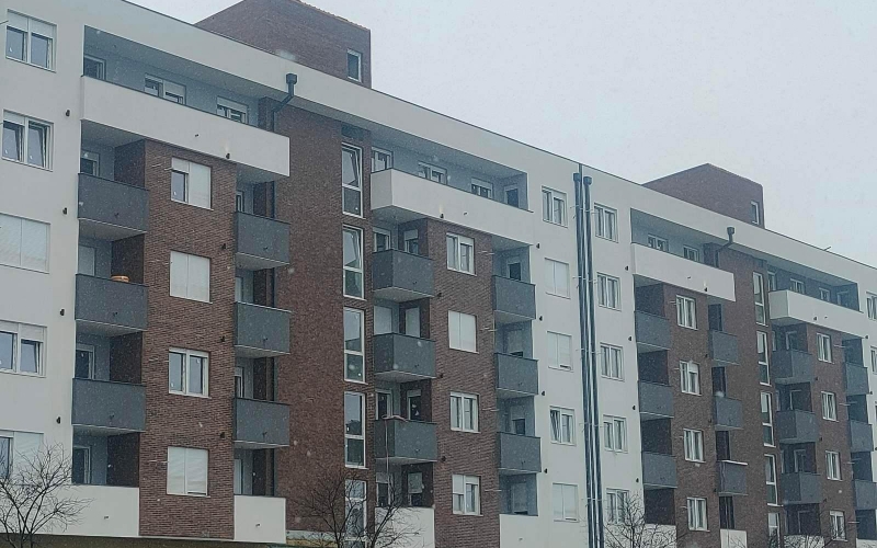 prodajem jednoiposoban stan 36m2 u Novom Sadu
