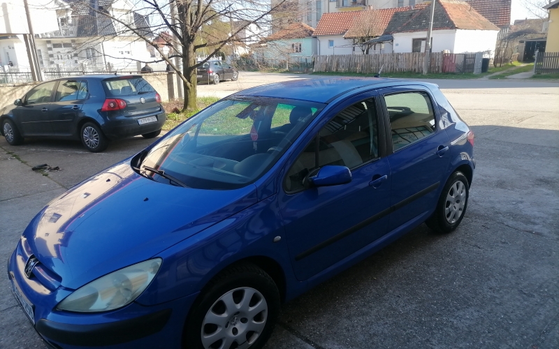 Prodajem PEUGEOT 307 2.0 HDI 66 KW REG 2/24