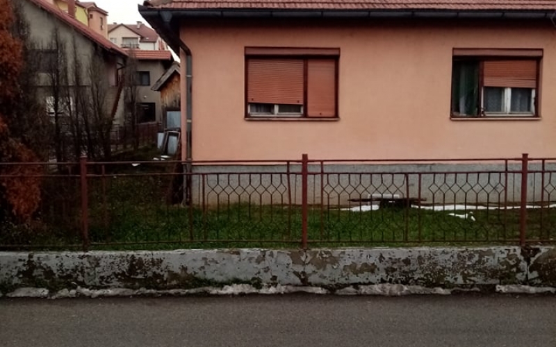 Prodajem kuću u Bijeljini