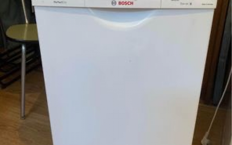 Masina za pranje sudova (Bosch)