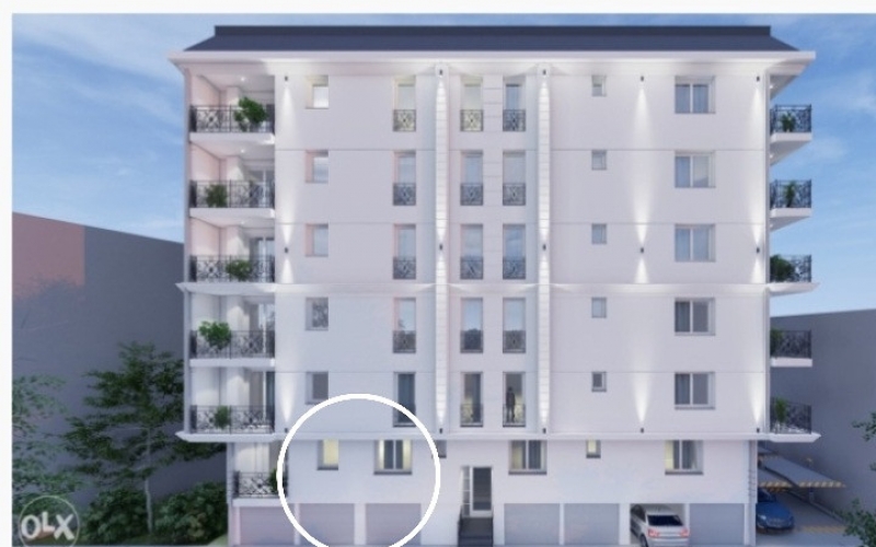 Izdajem garažu u centru Bijeljine