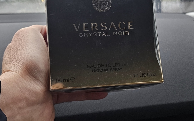 VERSACE CRYSTAL NOIR EDT 50ML 100KM