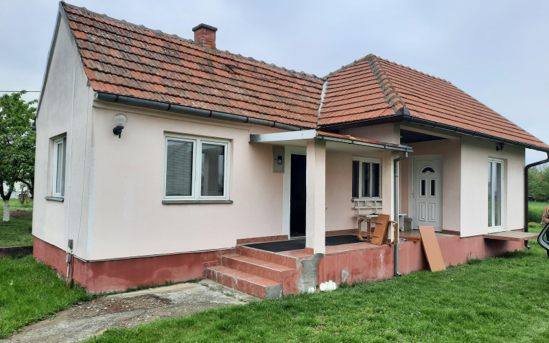 Izdajem kuću
