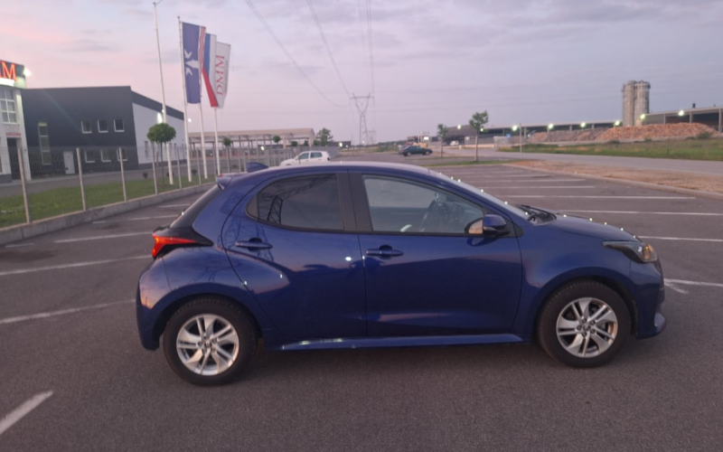 Prodajem auto Toyota Yaris 2023