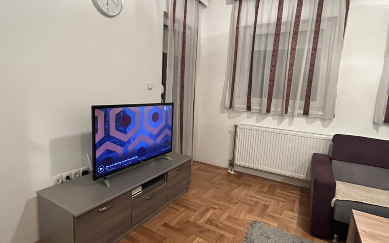 Izdajem jednosoban stan u Račanskoj