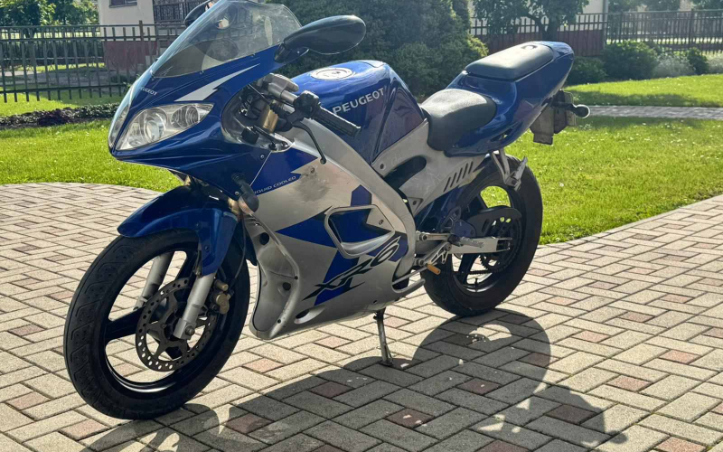 skuter peugeot xr6