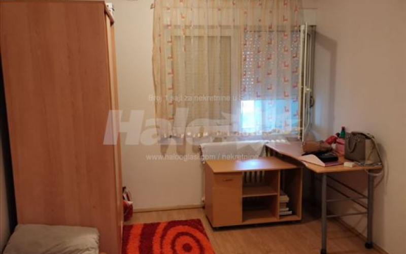 Izdajem stan u Novom Sadu Cirpanova ulica