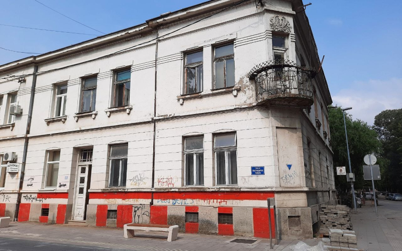 Na prodaju stan
