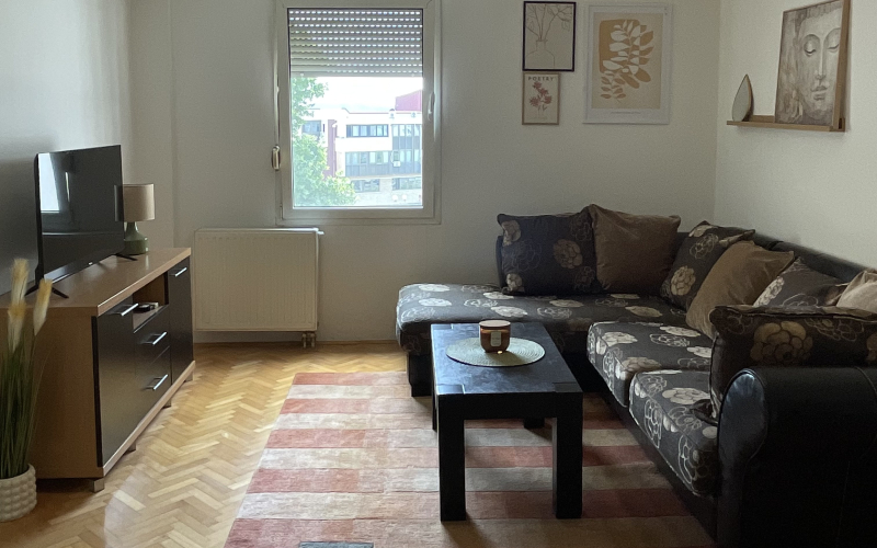 Izdavanje na duzi period +381 64 2242088
