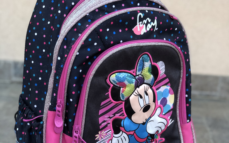 🎒 Minnie Mouse torba-kofer sa točkićima - skoro nova, nošena samo 2 puta!