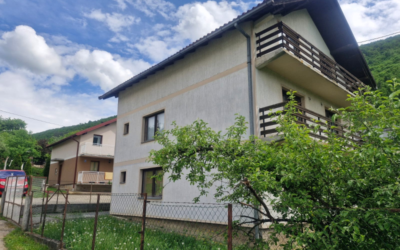 Kuća u Istočnom Sarajevu na Prodaju