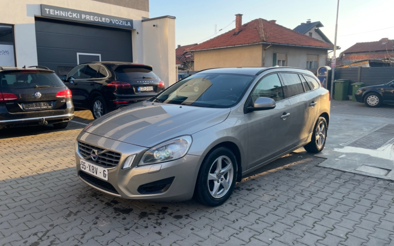 VOLVO V60 1.6 DRIVe 84kw ! PLAĆENO SVE DO REG.