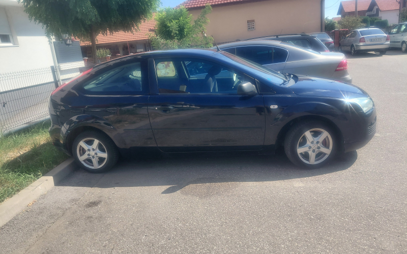 Prodajem auto