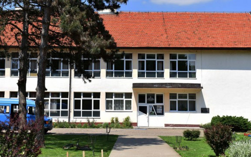 Tri nastavnika - OŠ „Petar Kočić“ Brodac, Bijeljina