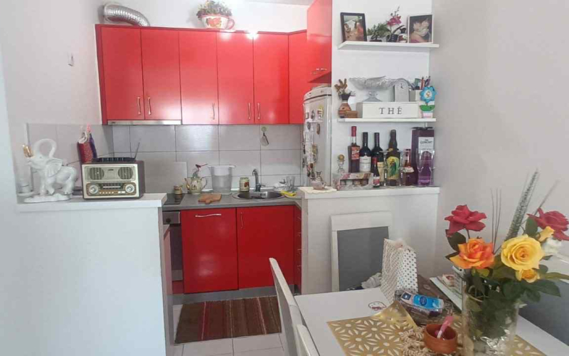 Na prodaju namješten stan od 39m2 u Bijeljini