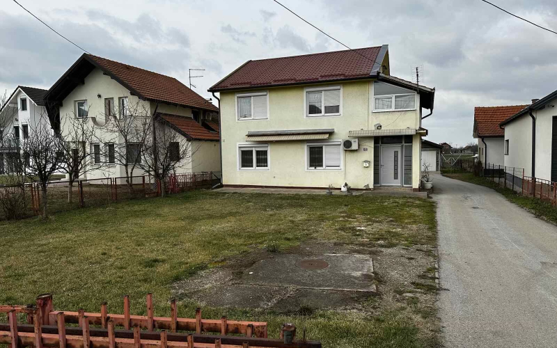 Kuća na prodaju