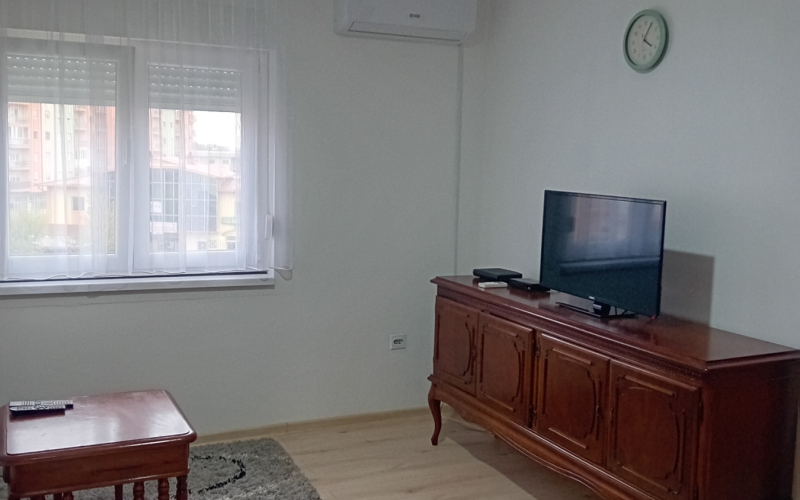 NAMJEŠTEN STAN ZA IZDAVANJE 35m2