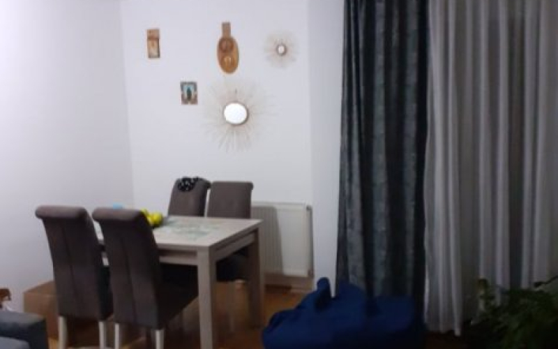 prodajem dvosoban stan 54m2 u Bijeljini Snizeno