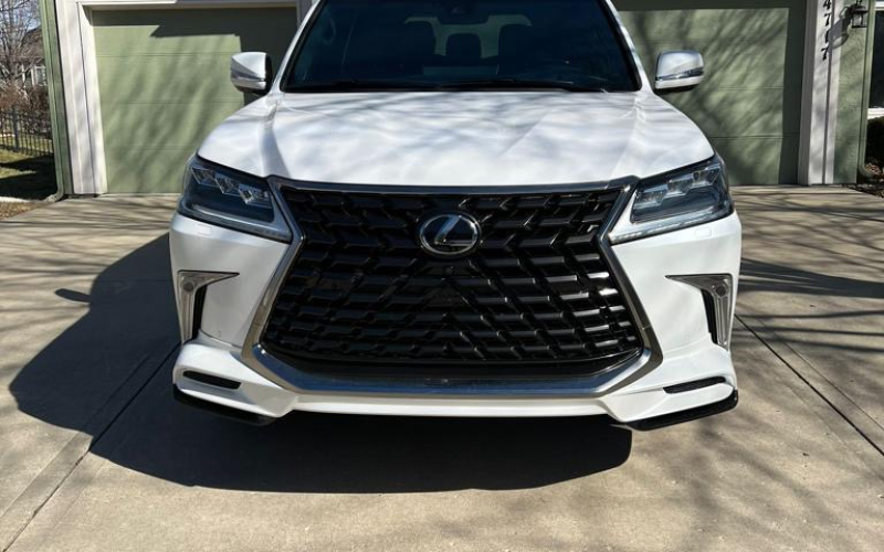 Neatly Used 2021 Lexus LX 570 Three-Row