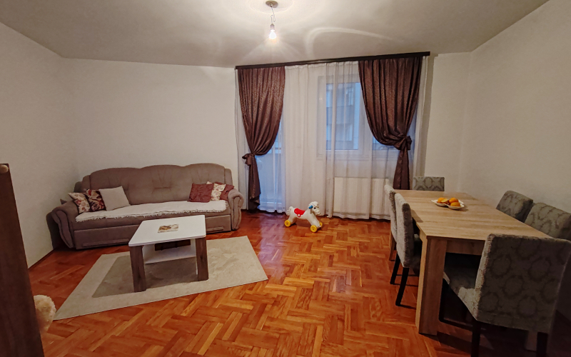 Hitna prodaja! Stan 49m2 u ul. Mihajla Pupina, Bijeljina