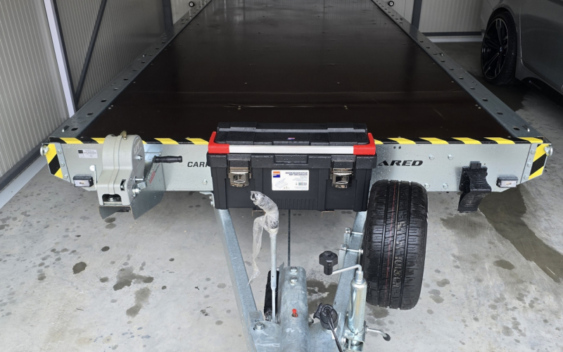 IZDAJEM auto prikolicu-labudicu