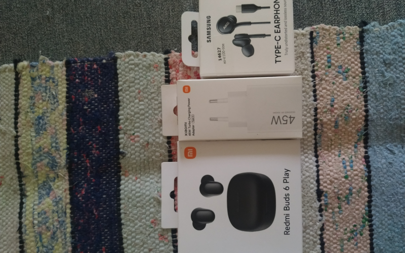 Orginal slusalice i adapter