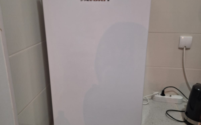 Prodajem frižider kao NOV zbog preseljenja POVOLJNO