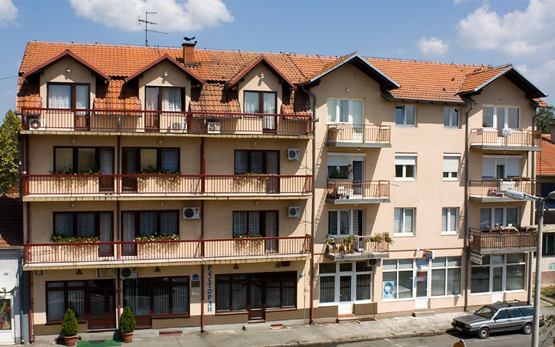 Pomoćni kuvar - UR Pansion "Ima dana"