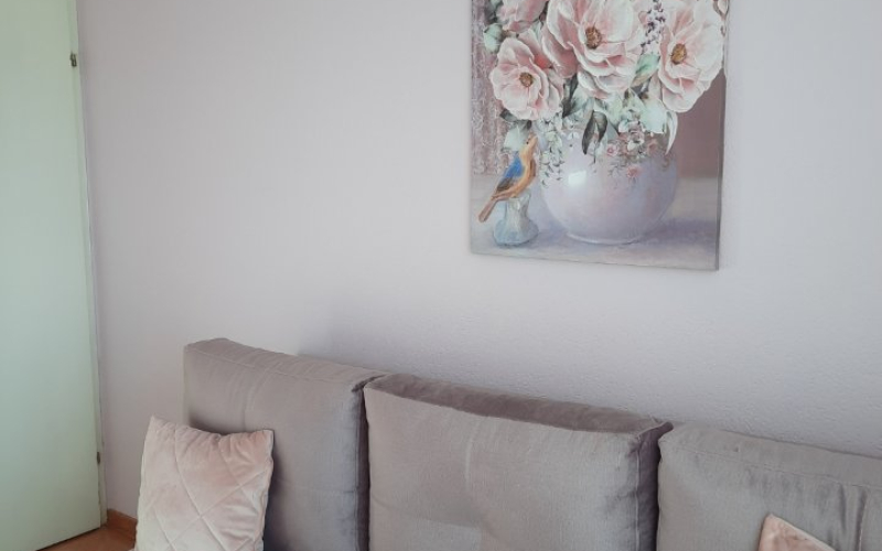 Na prodaju trosjed Kalea na razvlacenje