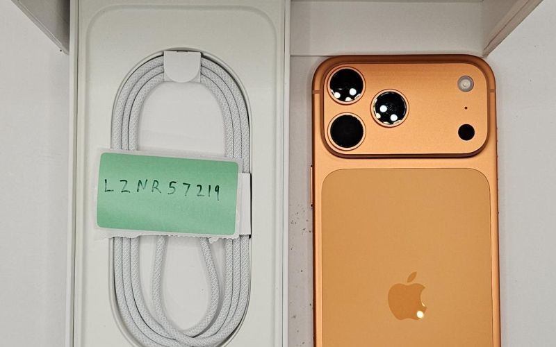 Now! Selling Brand New Apple iPhone 17 pro max