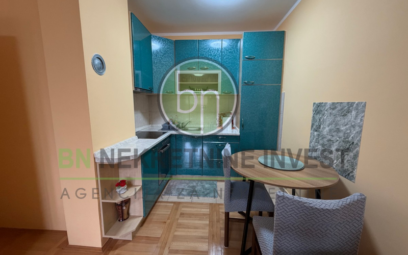 Izdaje se stan 44m2, ul.Kruševačka, naselje Intergaj