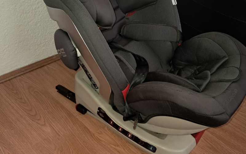 Auto sjedalica kikka boo isofix kao nova