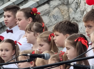 Vrtić "Čika Jova Zmaj" i Dječiji hor "Zvjezdice"