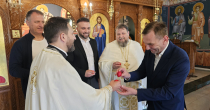 Radost Vaskrsa u Ugljeviku: Slave i svetkuju Hristovo Vaskrsenje