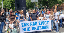 Protest u Banjaluci: Ne možemo više dopustiti nepravdu nad nama i našom bolesnom djecom